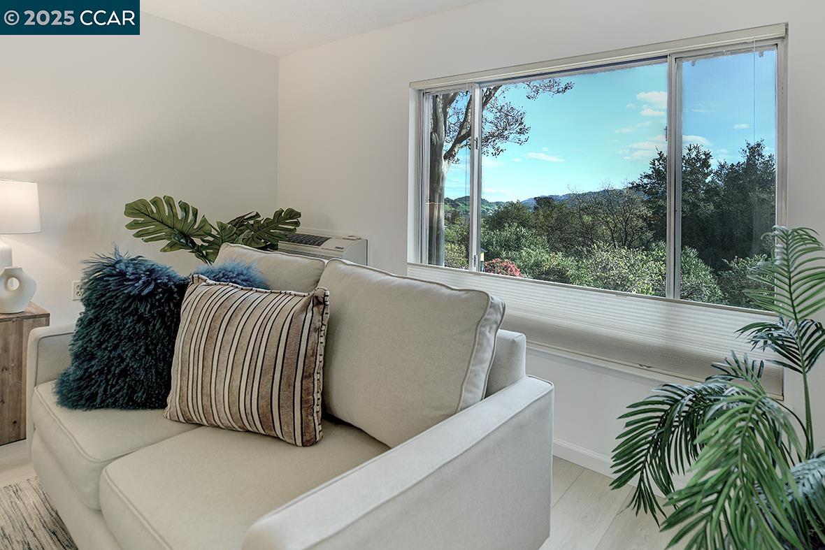 1225 Skycrest Dr # 2