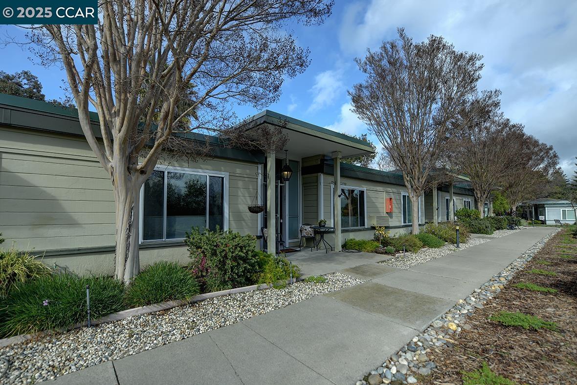 1225 Skycrest Dr # 2