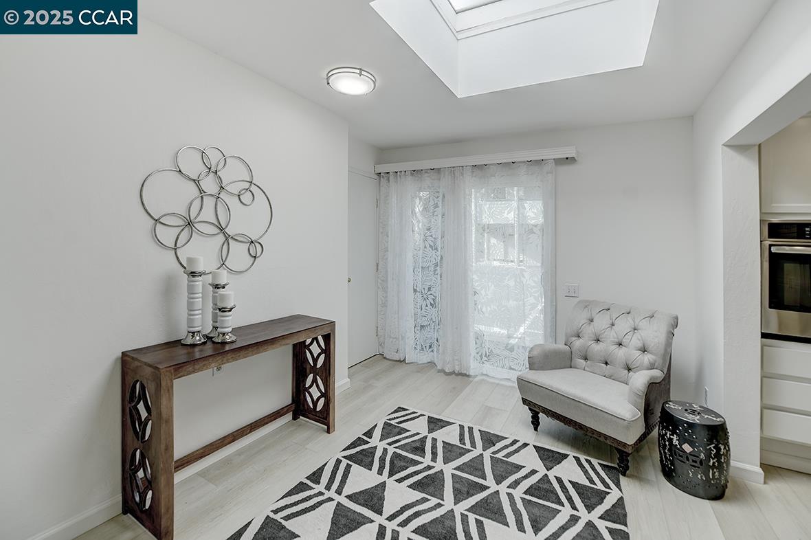 1225 Skycrest Dr # 2