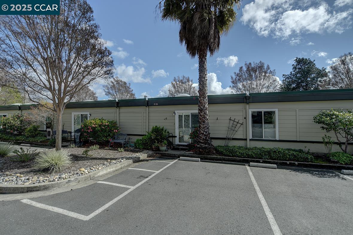 1225 Skycrest Dr # 2