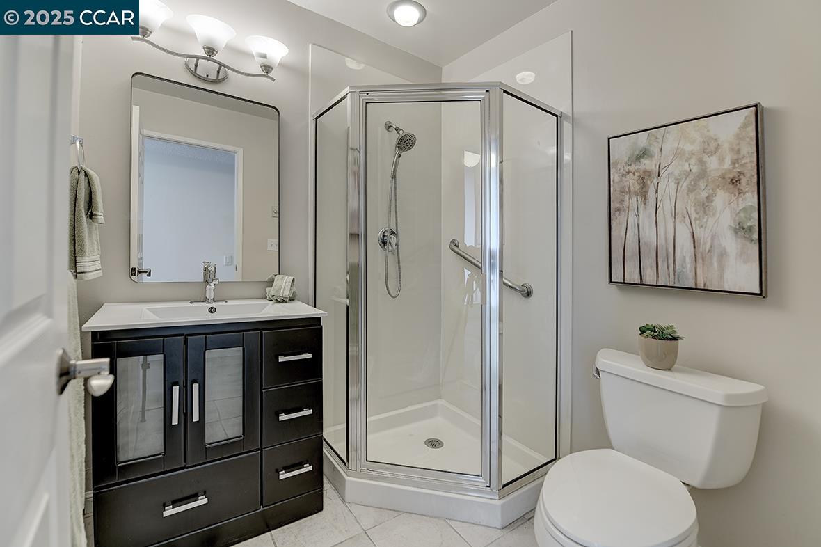 1225 Skycrest Dr # 2