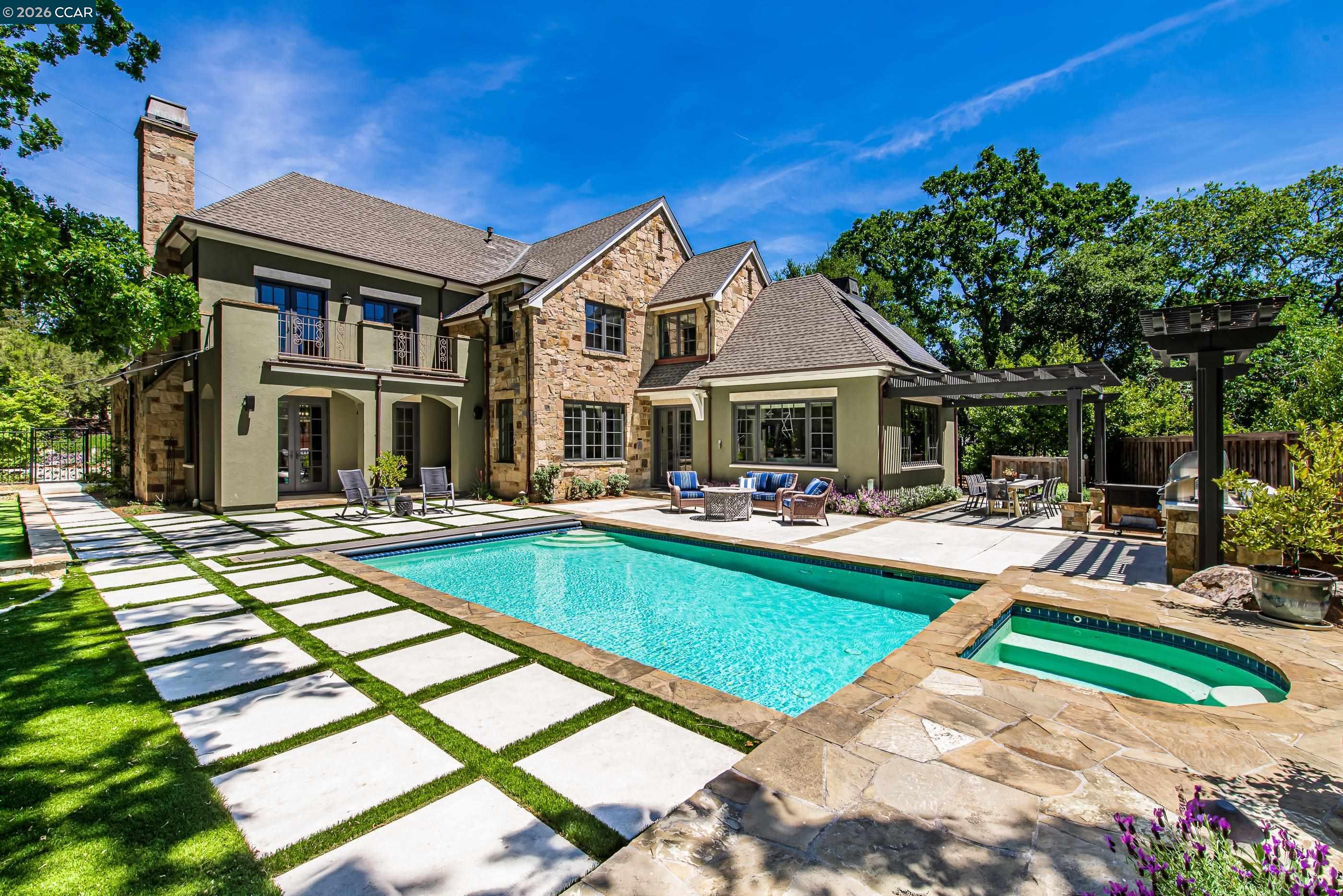 53 Hidden Oaks Dr.
