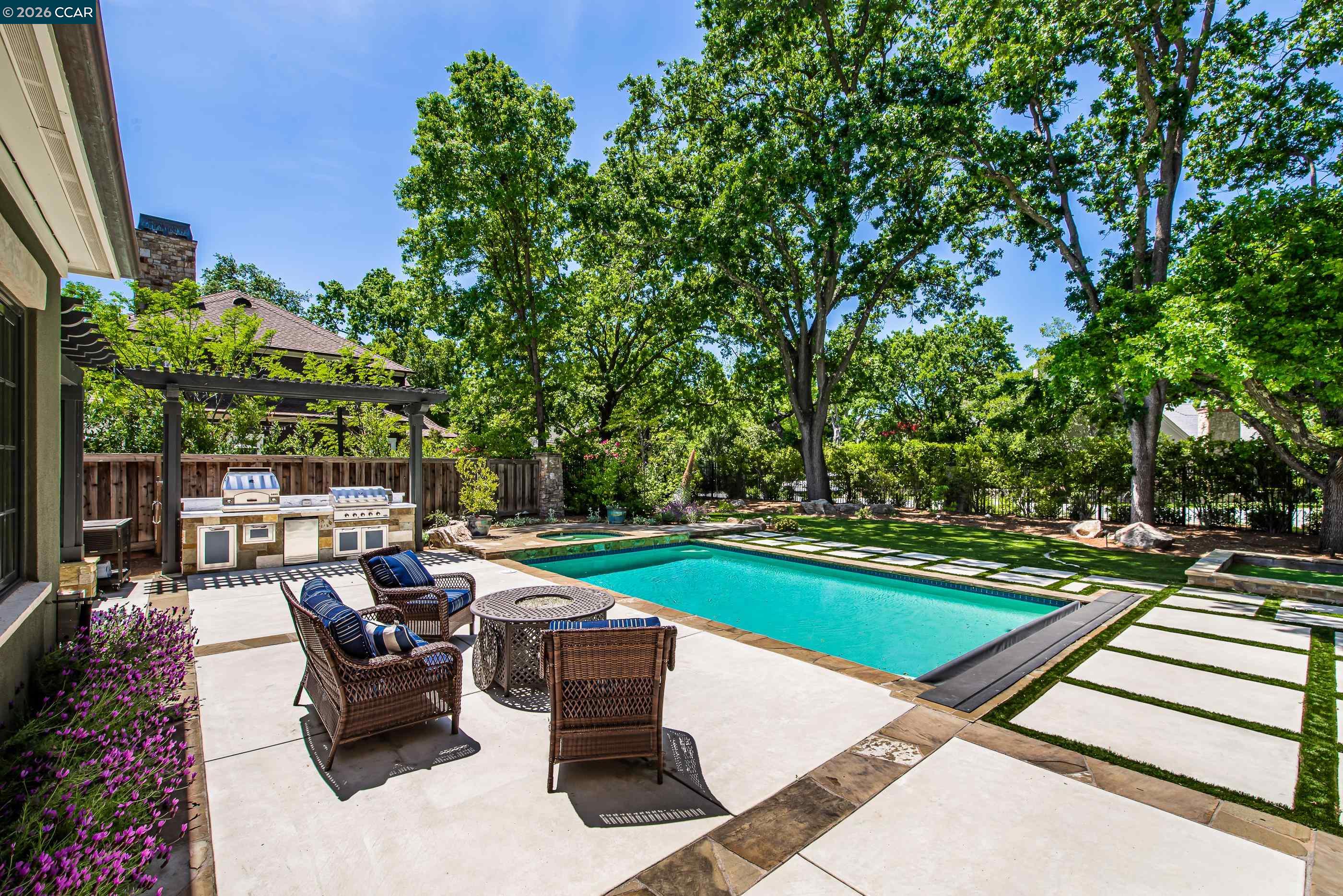 53 Hidden Oaks Dr.