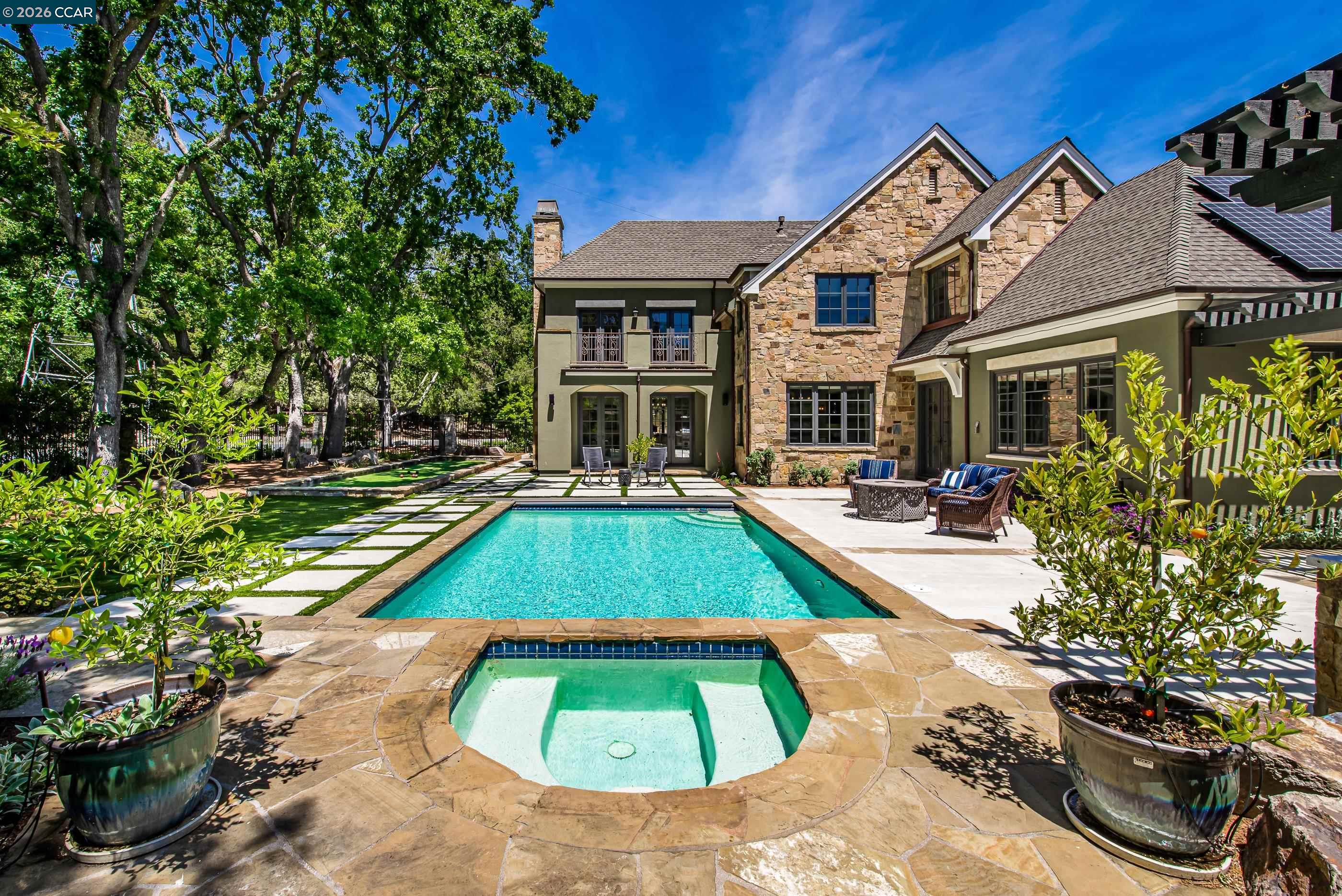 53 Hidden Oaks Dr.