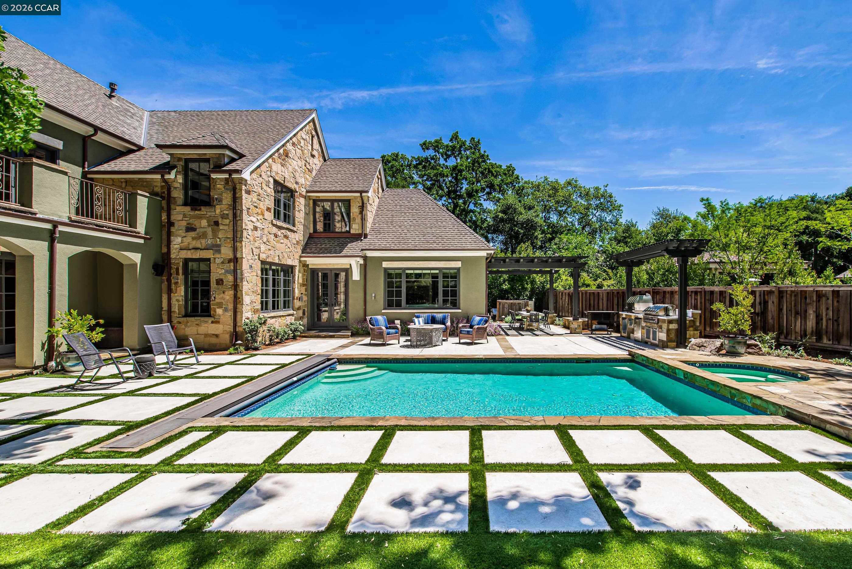 53 Hidden Oaks Dr.