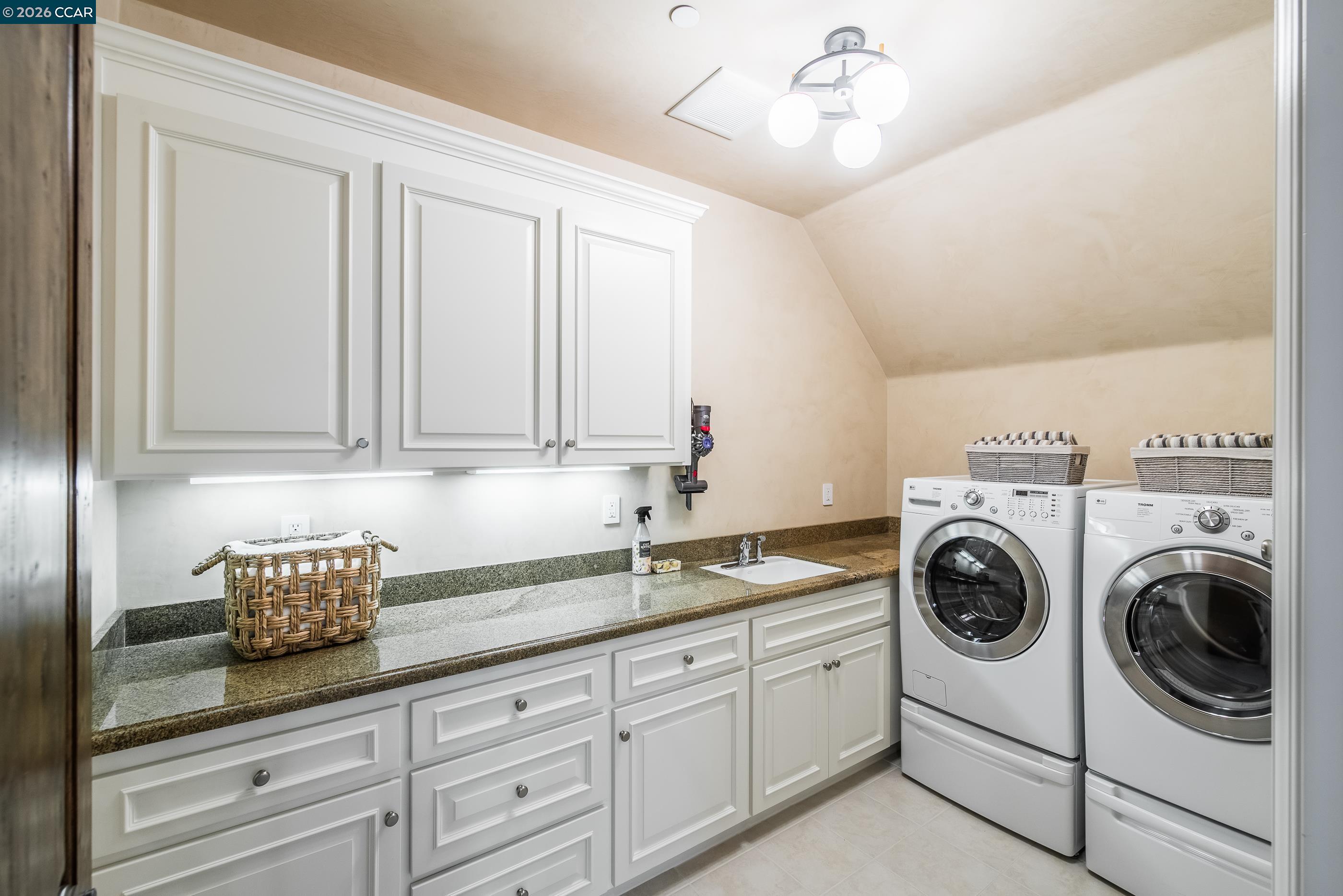 53 Hidden Oaks Dr.