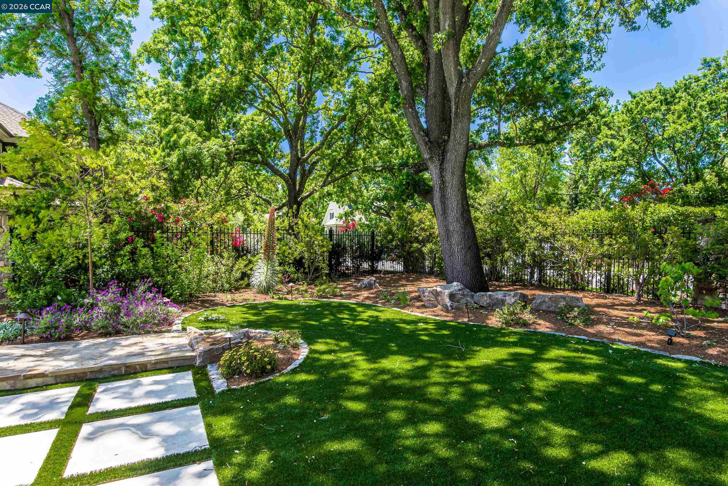 53 Hidden Oaks Dr.