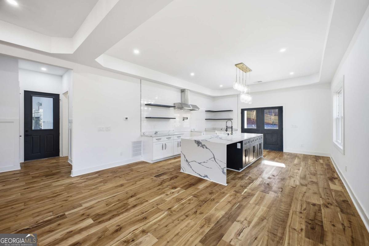 6465 Yacht Club Road