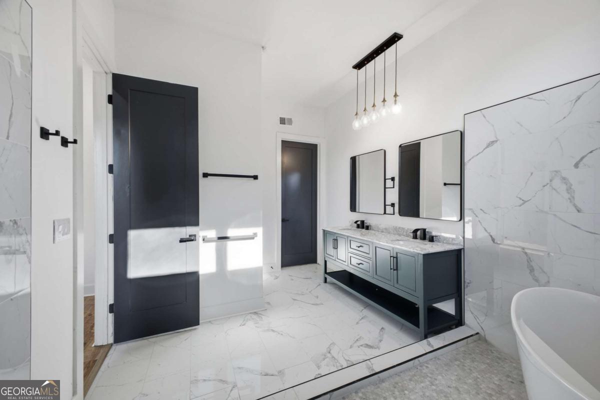 6465 Yacht Club Road