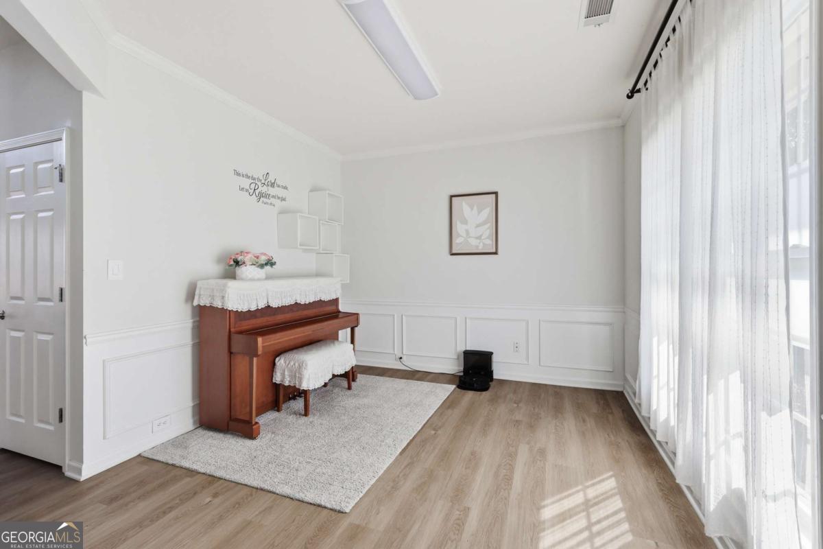 2252 Jasmine Glenn Drive