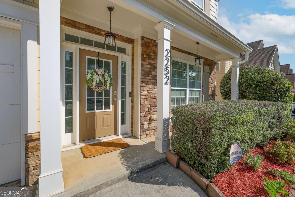 2252 Jasmine Glenn Drive