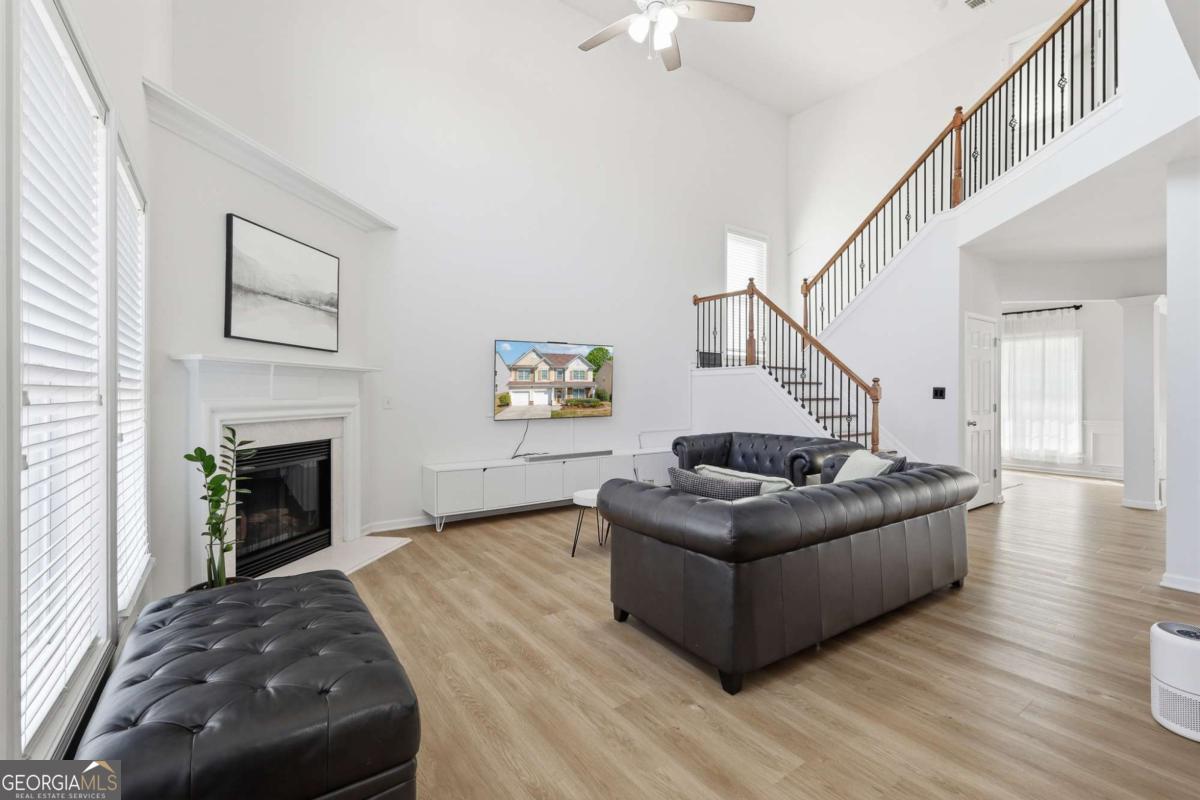 2252 Jasmine Glenn Drive