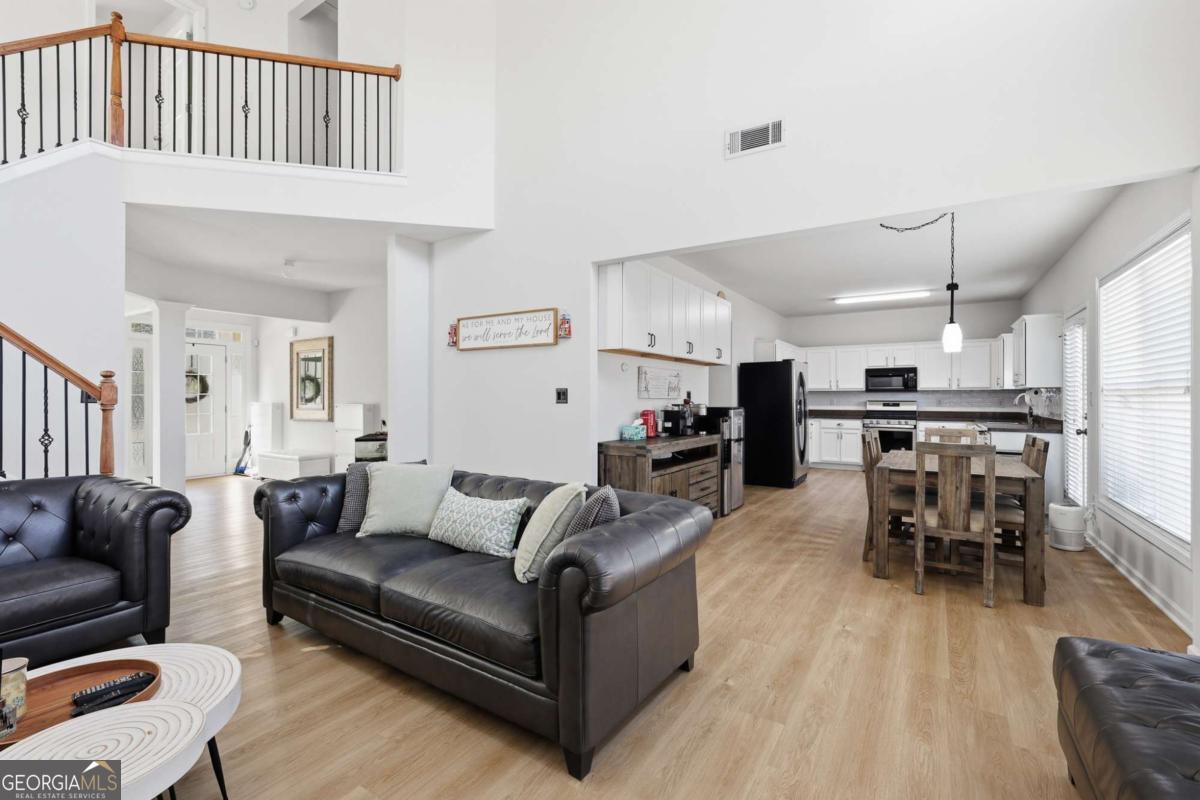 2252 Jasmine Glenn Drive