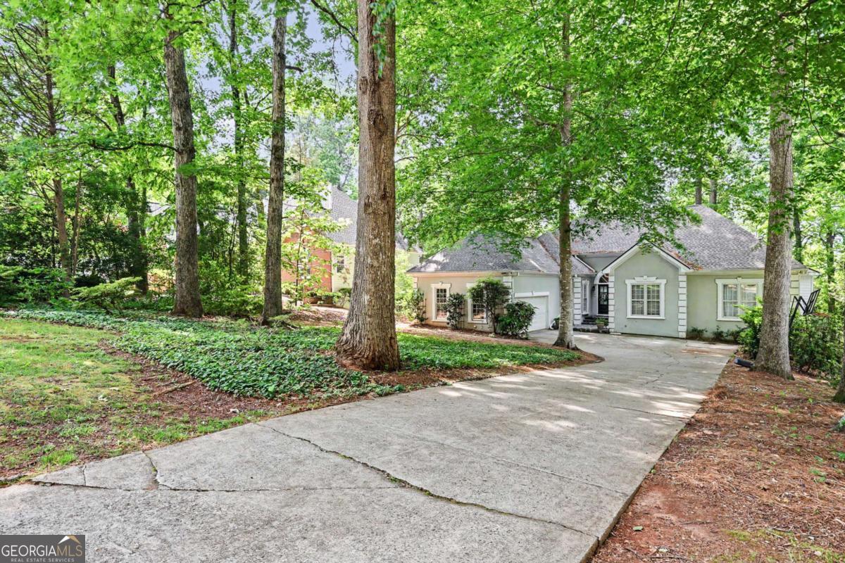 330 Hughes Branch Close