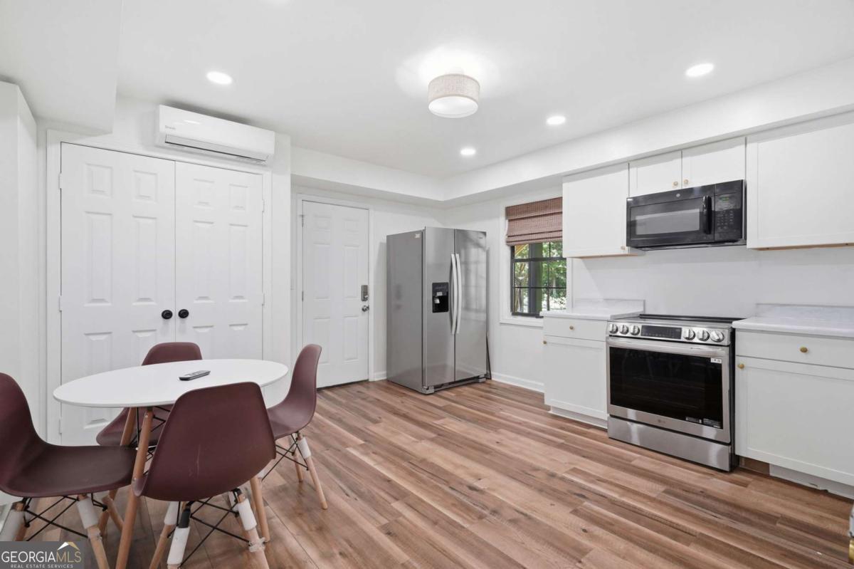 242 Muddy River Road