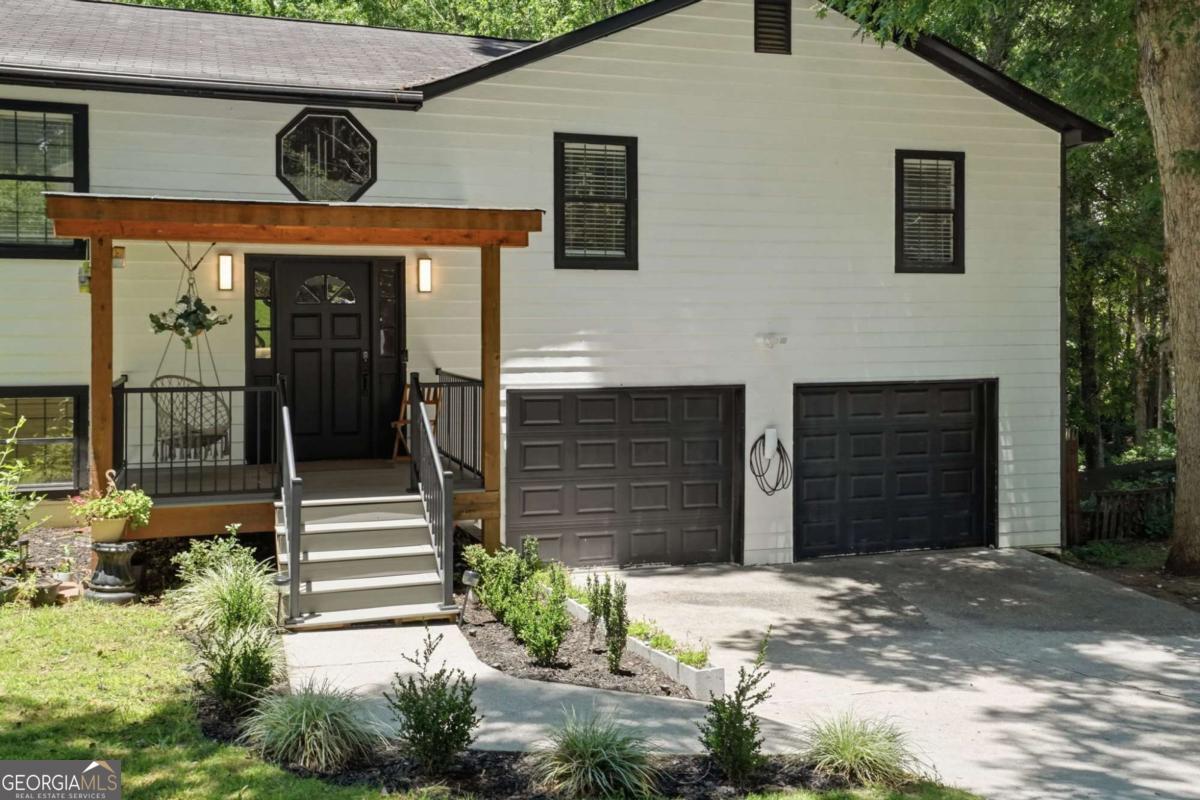 242 Muddy River Road