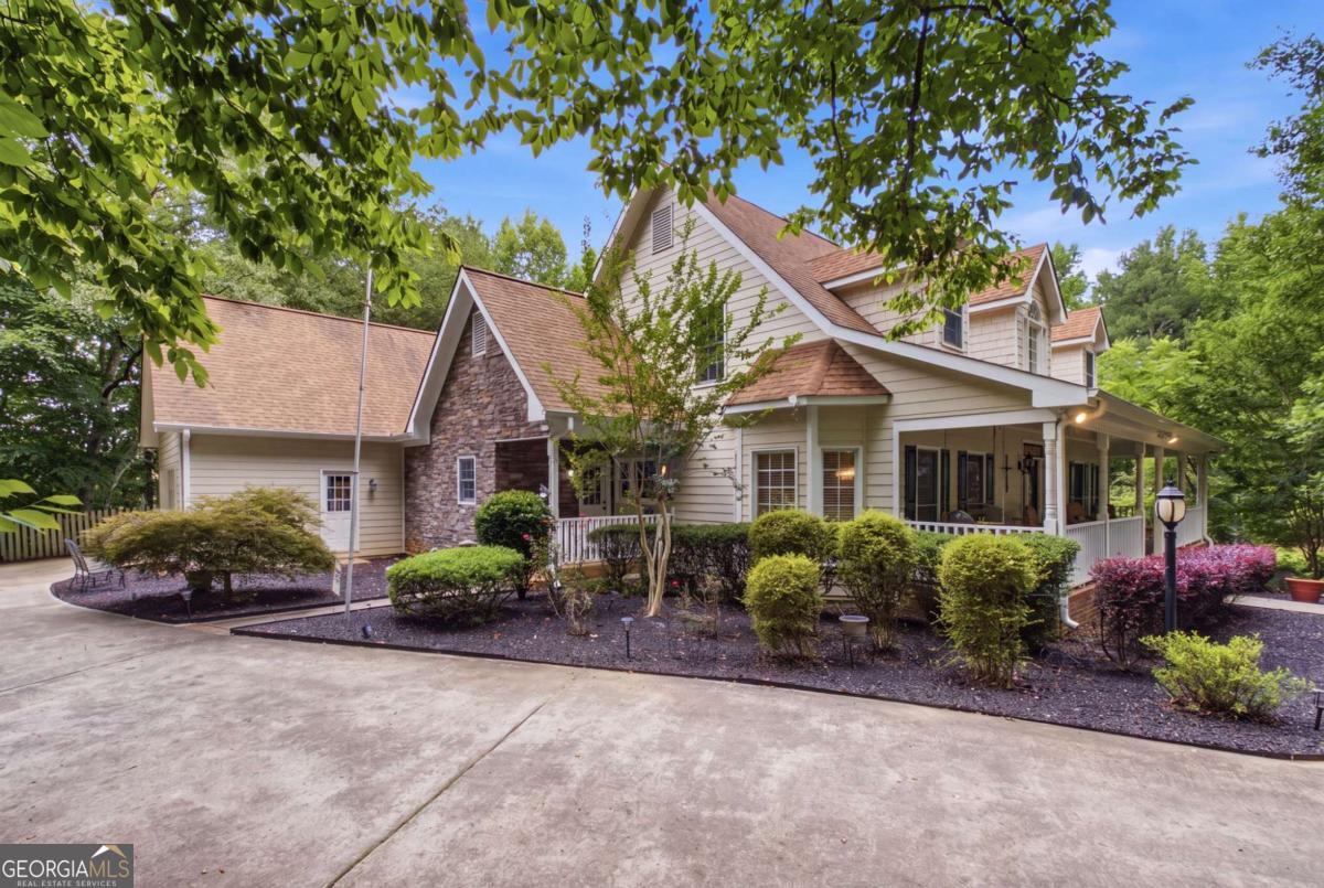 1220 Peachtree Road