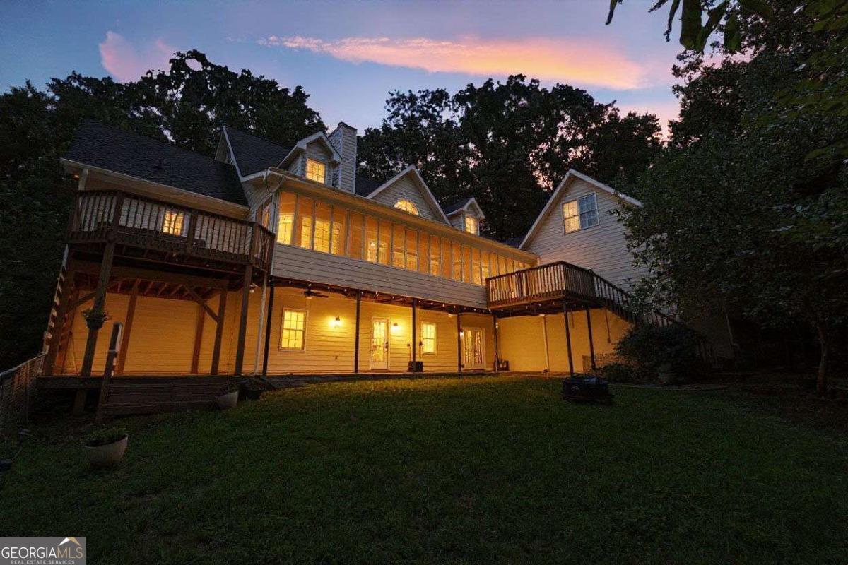 1220 Peachtree Road