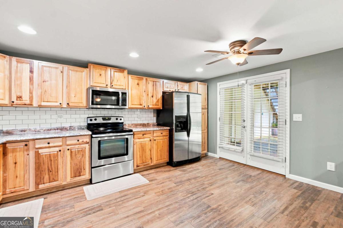 1220 Peachtree Road