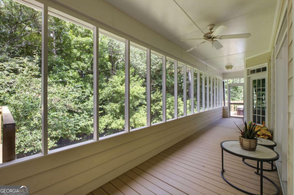 1220 Peachtree Road