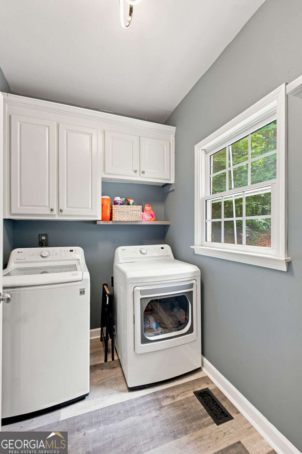 1220 Peachtree Road