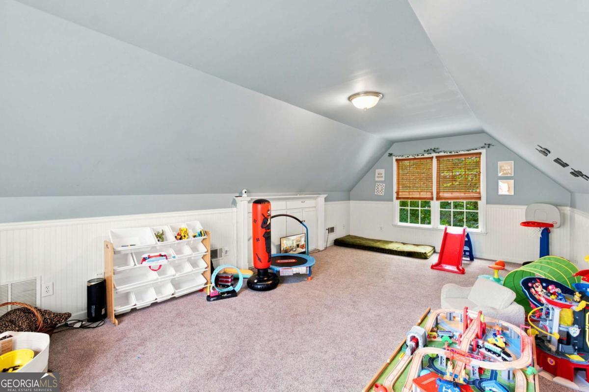 1220 Peachtree Road