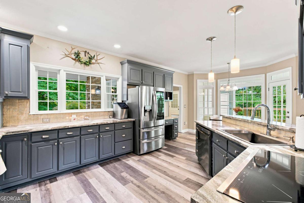 1220 Peachtree Road