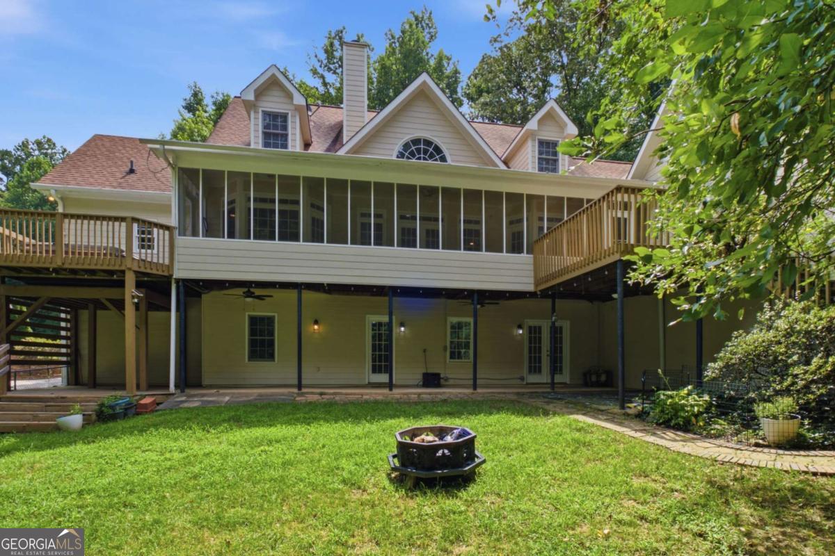 1220 Peachtree Road