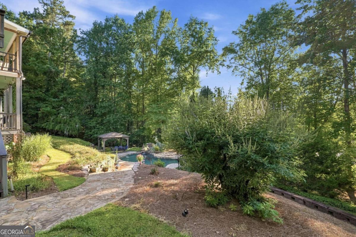 6795 Dawg Ridge