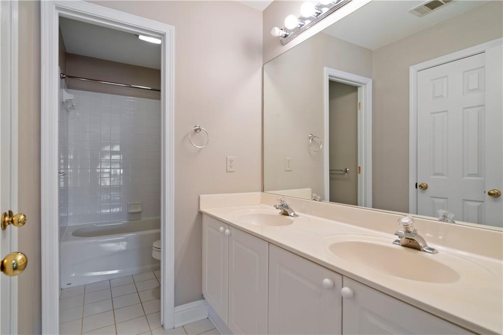 1315 Mountain Ivey Court