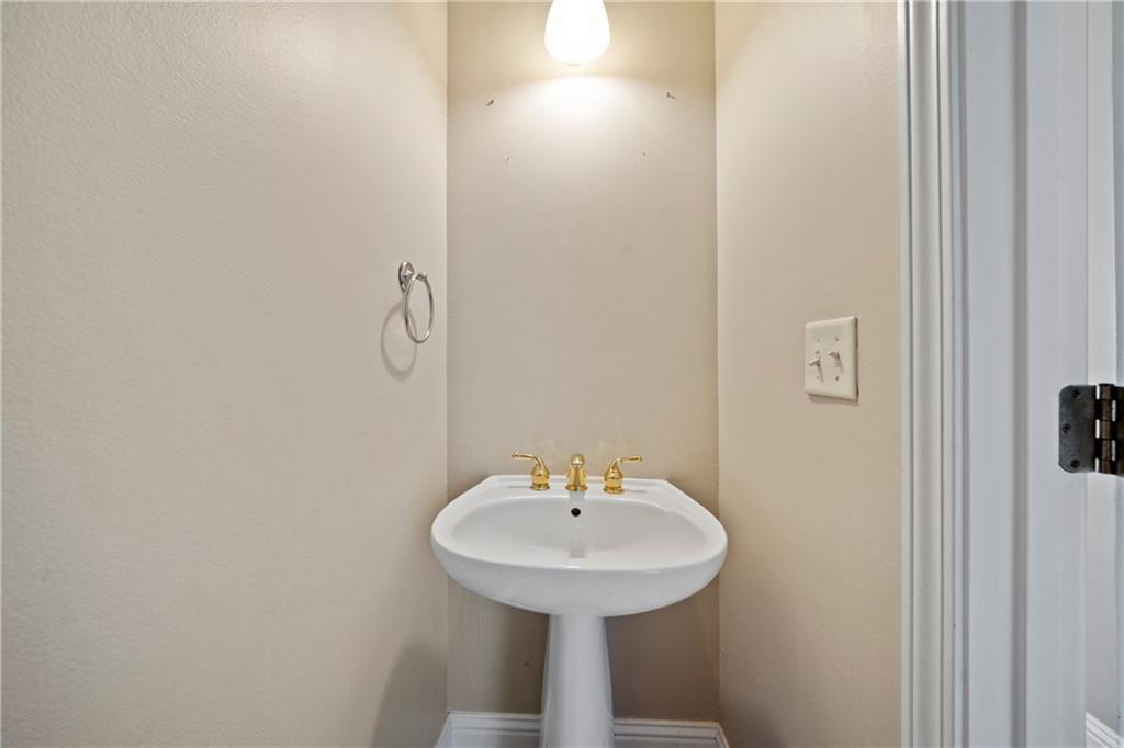 1315 Mountain Ivey Court