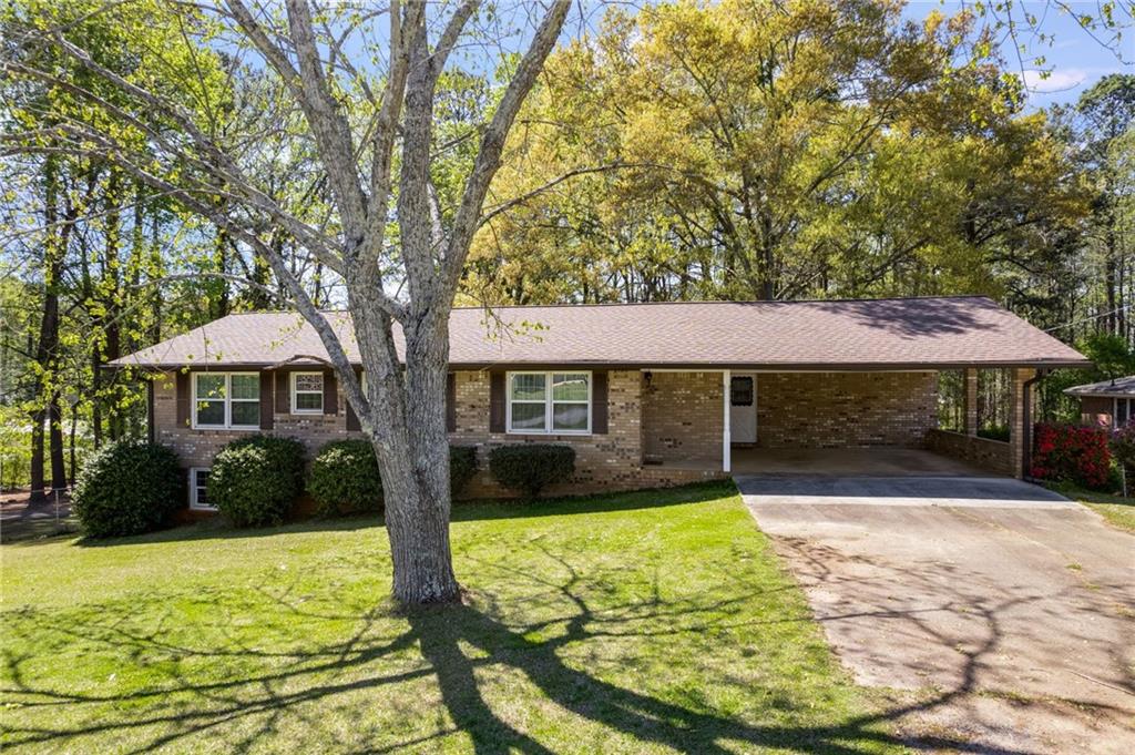 5746 Woodland Drive