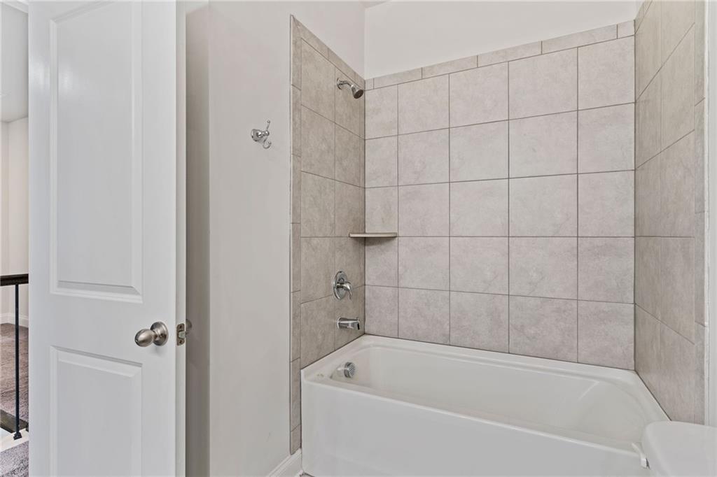 3475 Summerdale Walk