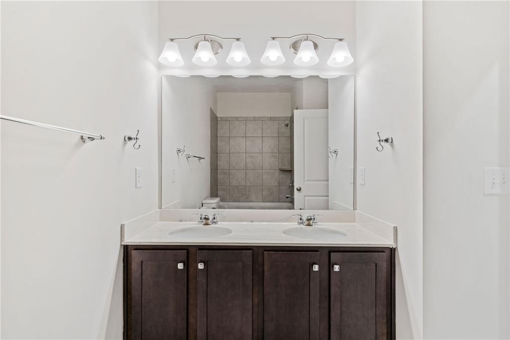 3475 Summerdale Walk