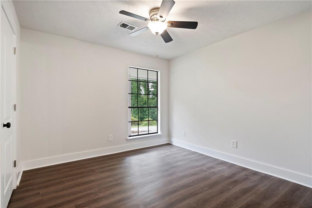 10 Saratoga Drive