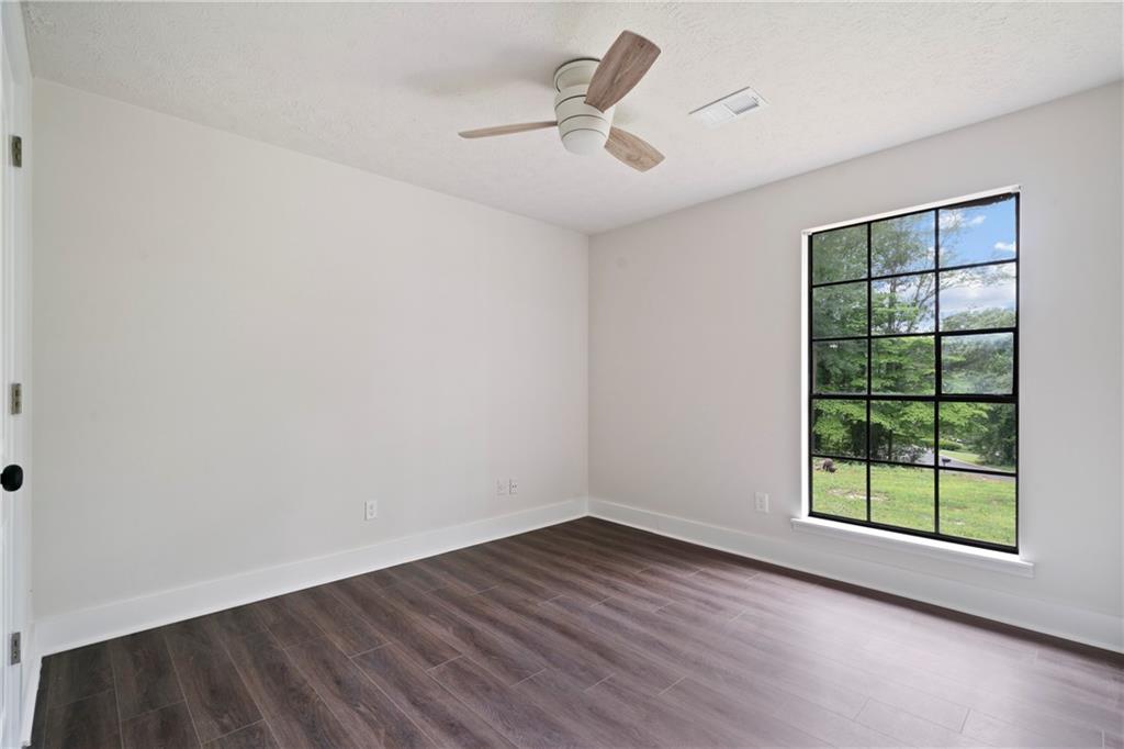 10 Saratoga Drive