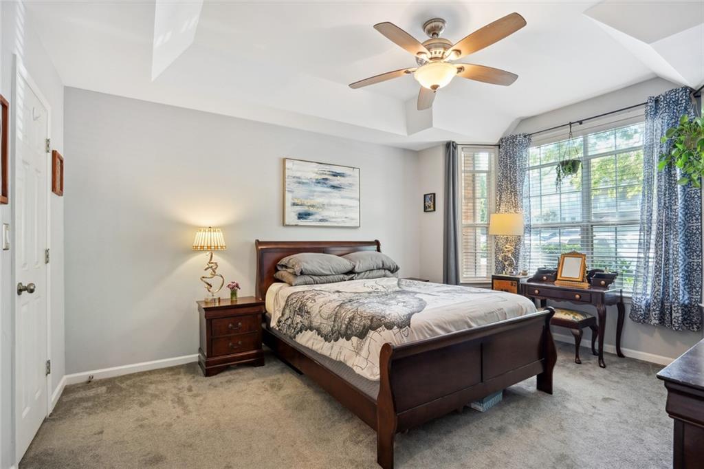 507 Mcgill Park Avenue NE