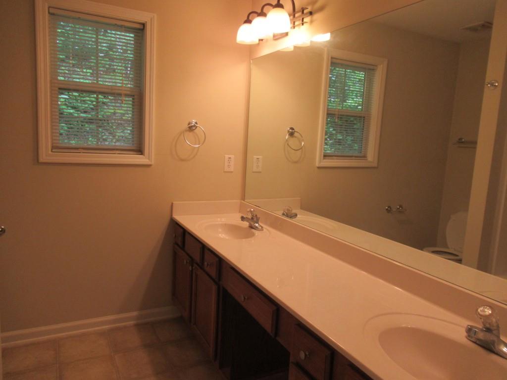 211 Shadow Hills Lane