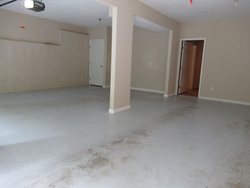 211 Shadow Hills Lane