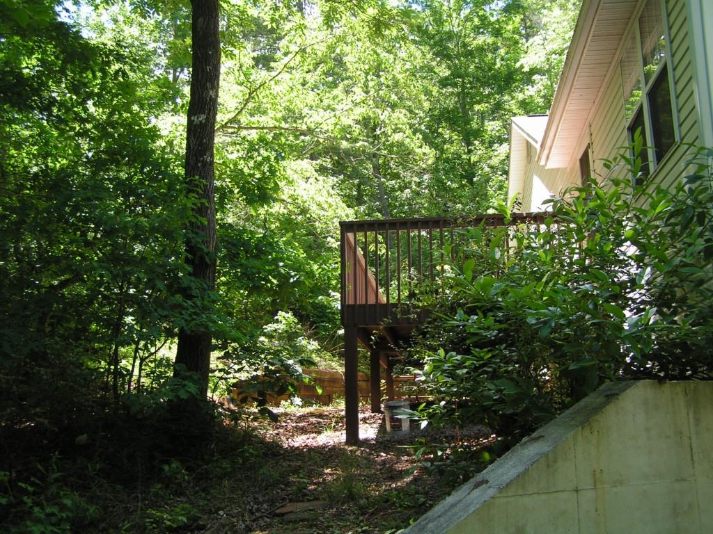 211 Shadow Hills Lane