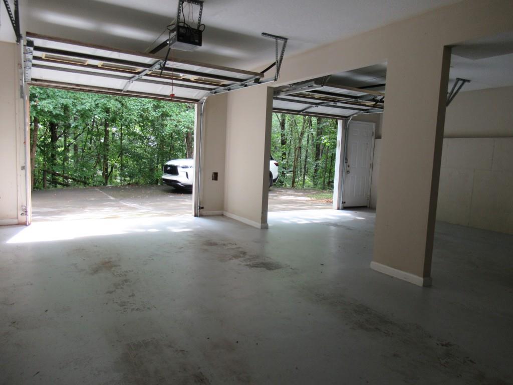 211 Shadow Hills Lane