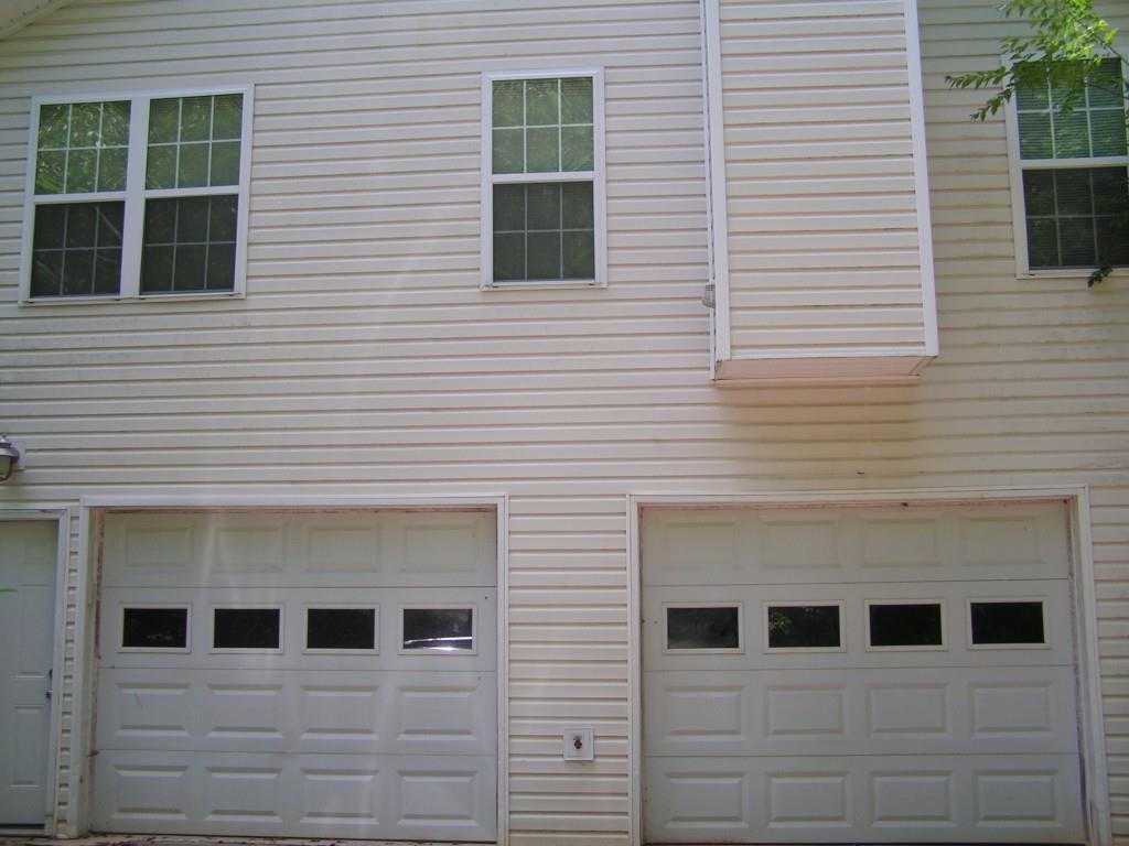 211 Shadow Hills Lane