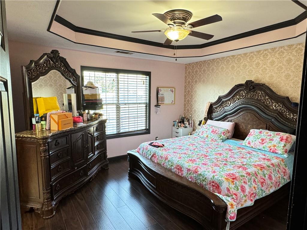 4554 Summerset Drive