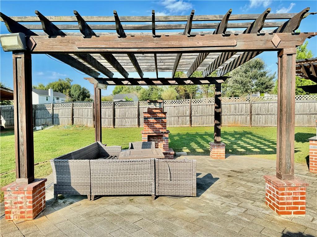 4554 Summerset Drive