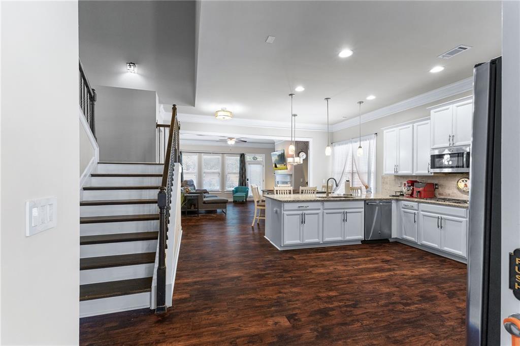 506 Suwanee Park Terrace