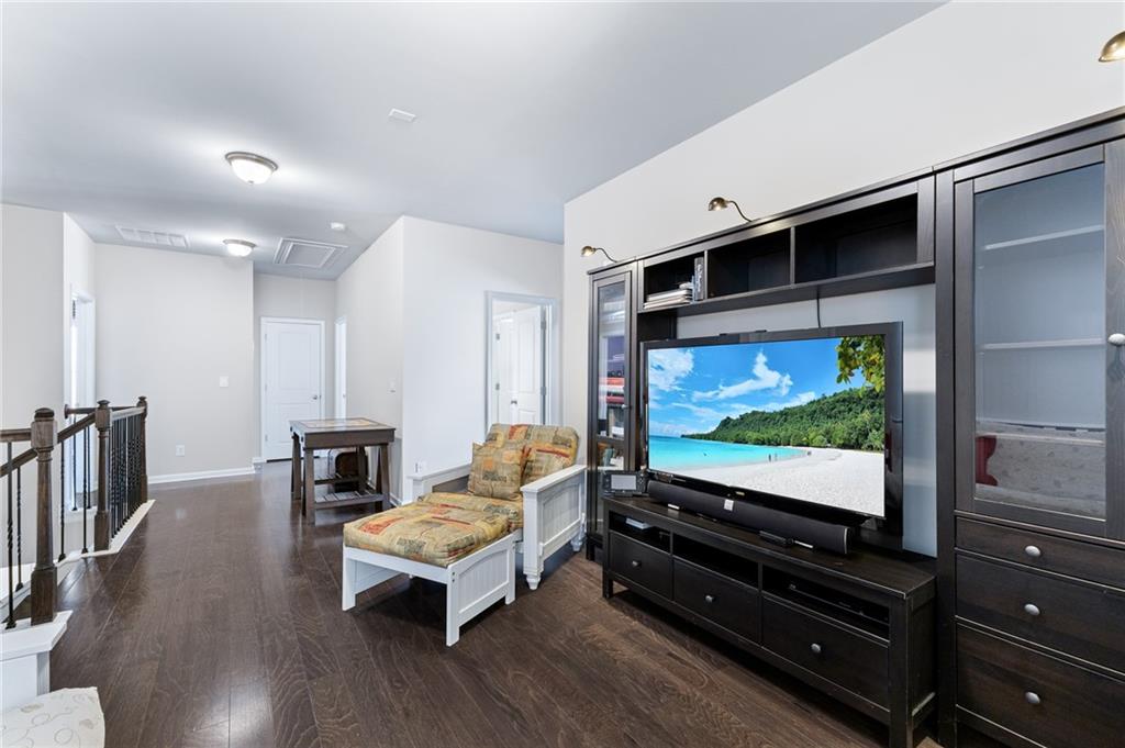 506 Suwanee Park Terrace