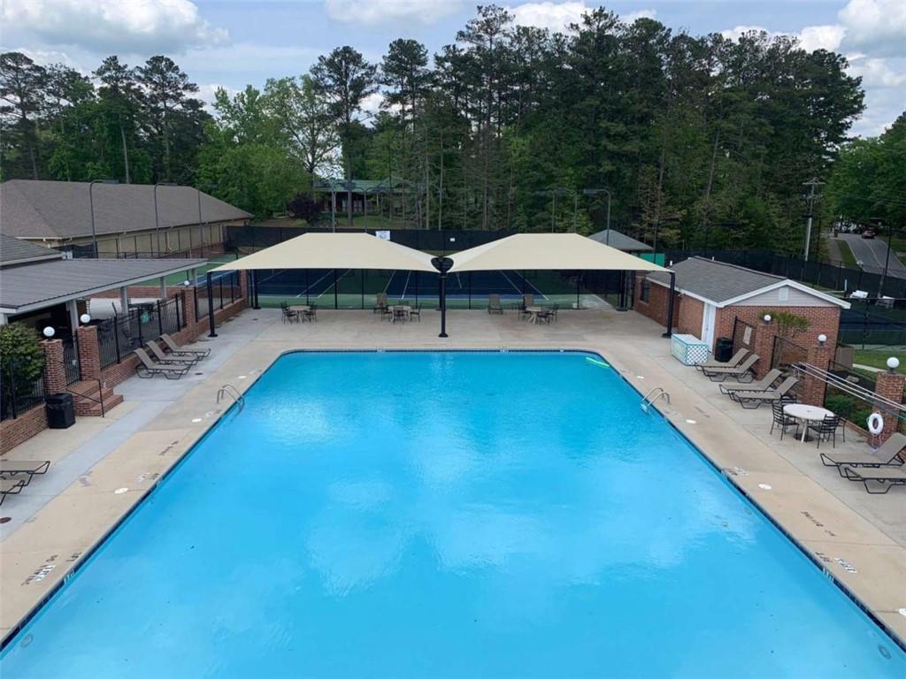 2296 Lakeview Parkway