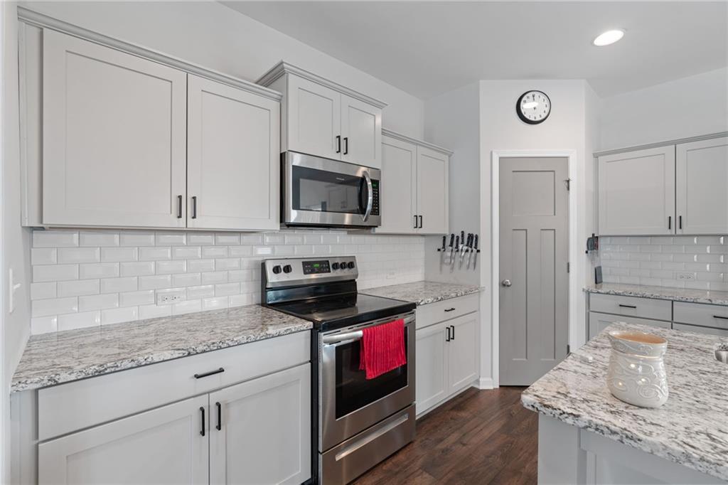 112 Springwood Drive