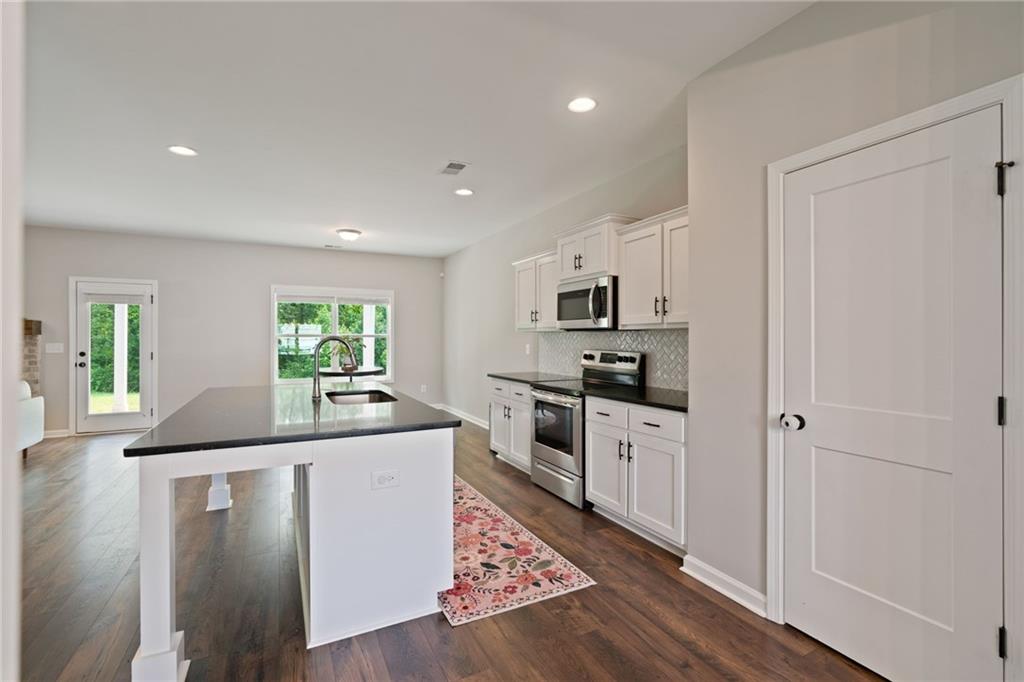 125 Kingston Circle