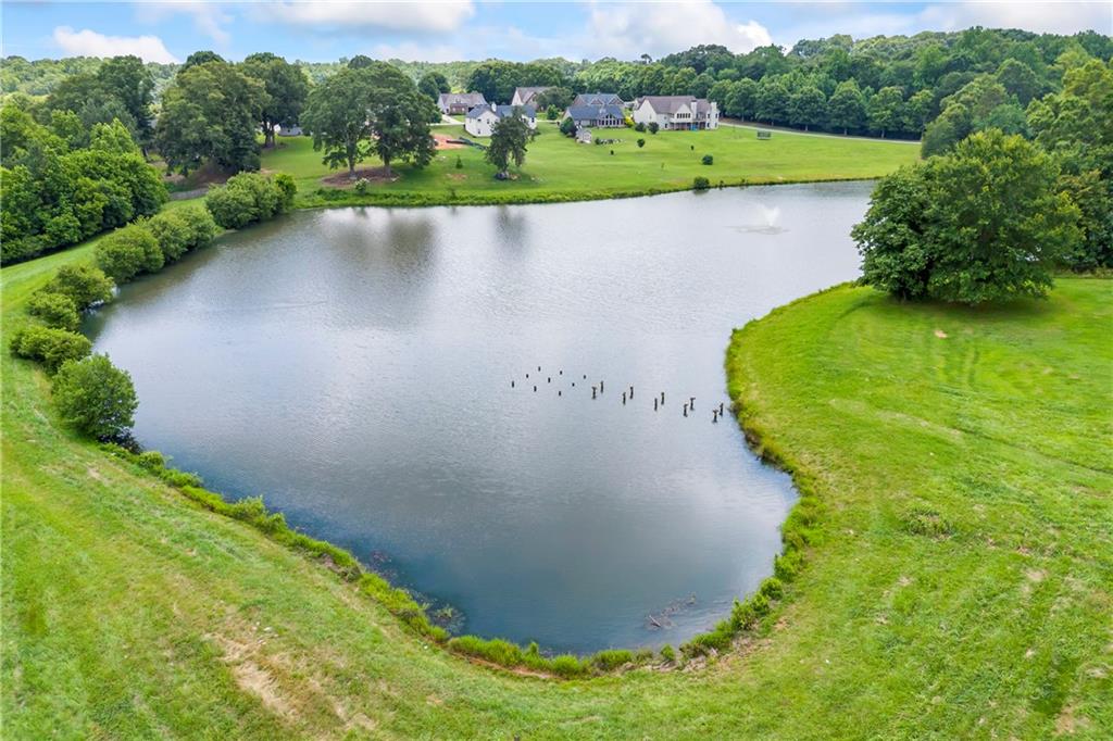 108 Lake Point Court